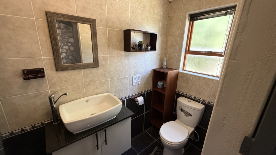 4 Bedroom Property for Sale in Stilbaai Oos Western Cape